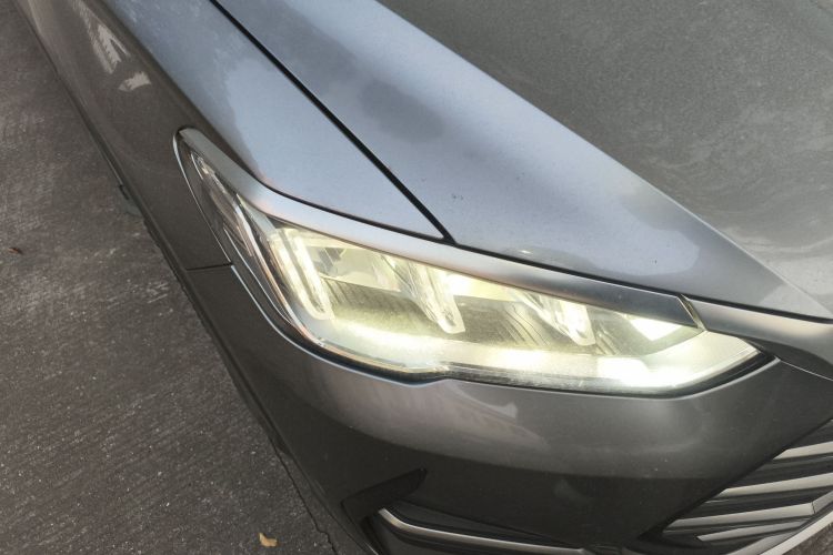 比亚迪 宋Pro新能源 2022款 DM-i 110km 旗舰型车身外观8