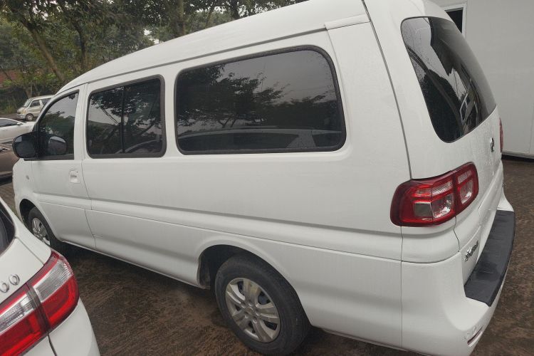 东风风行 菱智 2020款 M5L 1.6L 实用型车身外观4