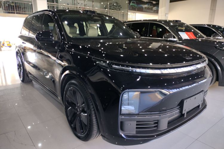 理想汽车 理想L9 2024款 Ultra车身外观3