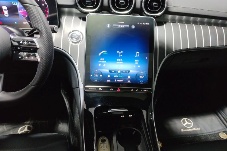 奔驰C级 2022款 改款 C 200 L 运动版中控内饰16