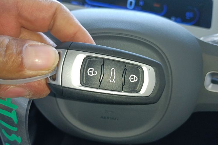 吉利银河 2024款 熊猫mini 200km 耐力熊中控内饰11