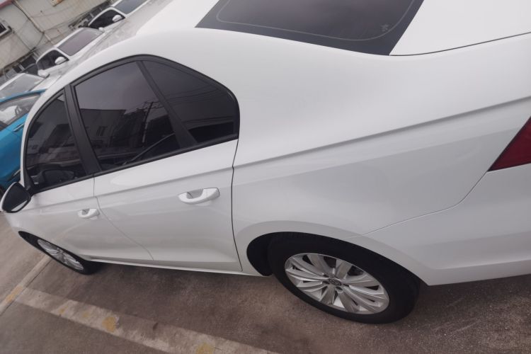 大众 2019款 改款 宝来·传奇 1.5L 自动时尚型 国VI车身外观4