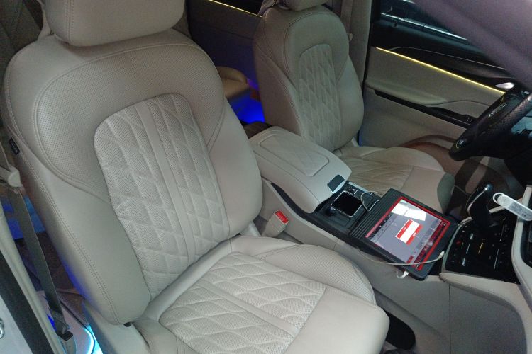 别克GL8 2023款 ES陆尊 舒适型局部细节41