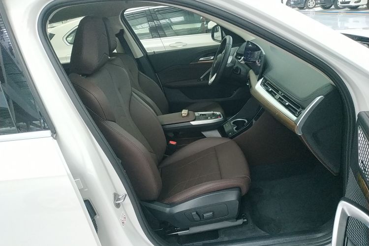 宝马X1 2023款 xDrive25Li X设计套装中控内饰41