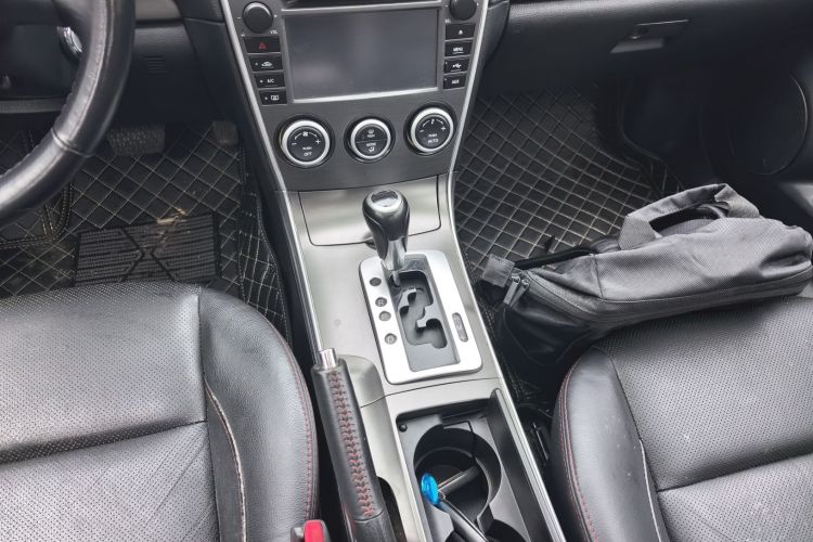 马自达6 2013款 2.0L 自动超豪华型中控内饰18