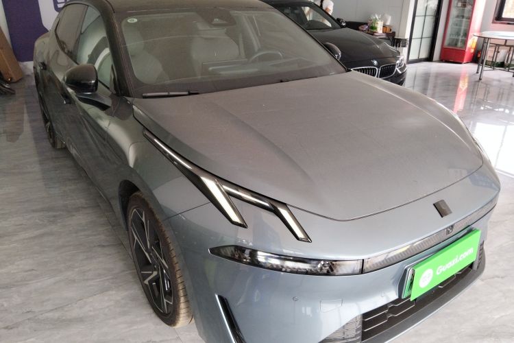 领克07 2024款 EM-P 126长续航 Ultra车身外观3