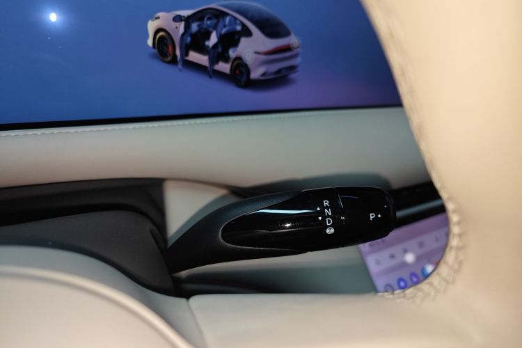 智己汽车 智己LS6 2025款 长续航灵蜥智享版局部细节18