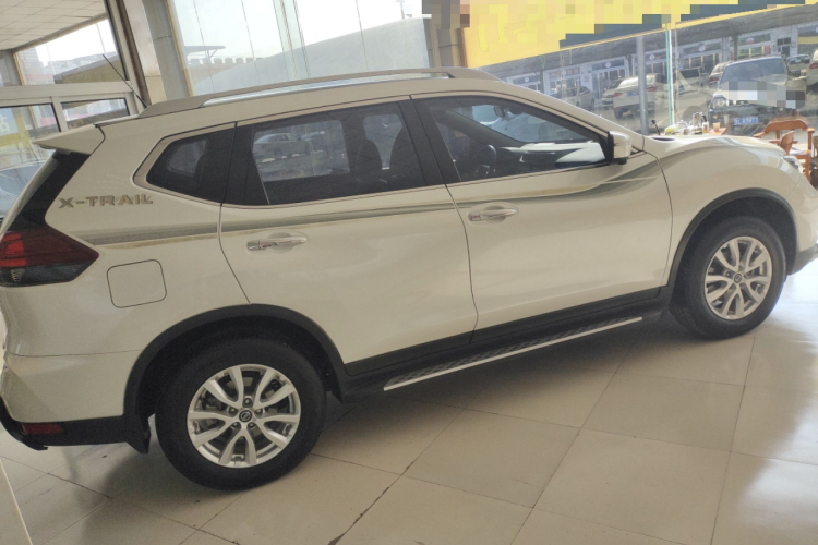 日产 奇骏 2020款 2.0L XL ITS CVT 2WD智联舒适版车身外观7