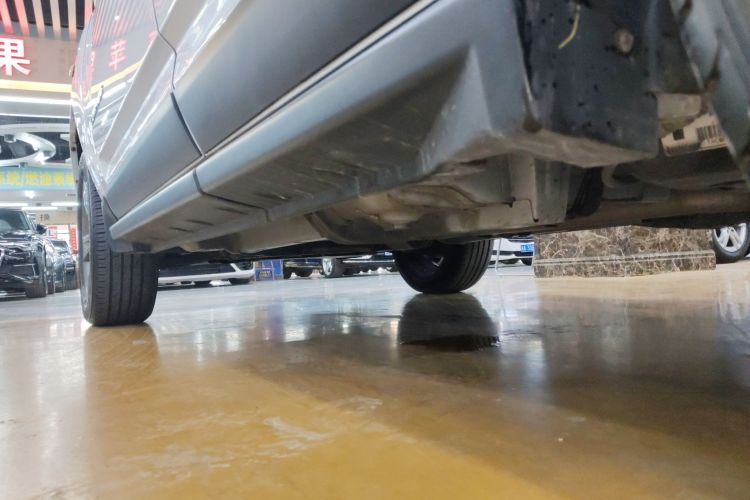 Jeep 指南者(进口) 2014款 改款 2.4L 四驱舒适版局部细节9002