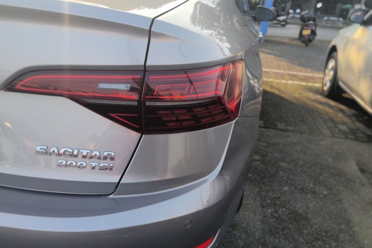 大众 速腾 2019款 200TSI DSG舒适型 国VI车身外观9