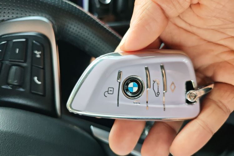 宝马2系旅行车 2018款 218i 时尚型中控内饰11