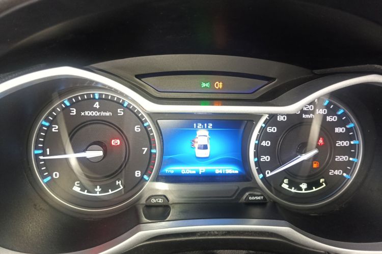 吉利汽车 帝豪 2017款 三厢百万款 1.5L CVT豪华型中控内饰14