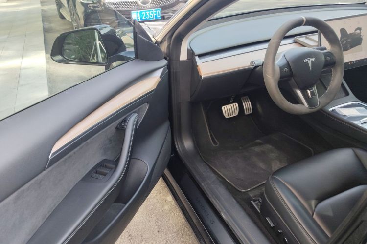 特斯拉 Model 3 2022款 Performance高性能全轮驱动版中控内饰20