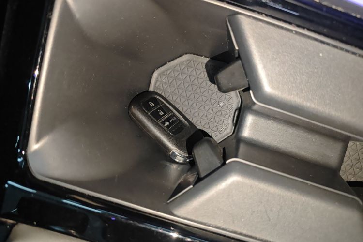 本田 雅阁 2025款 260TURBO 豪华版中控内饰7001