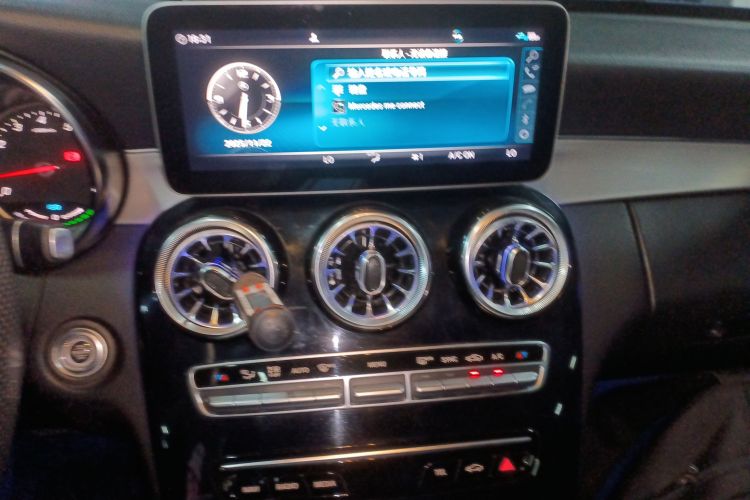 奔驰C级 2019款 C 260 运动版局部细节16