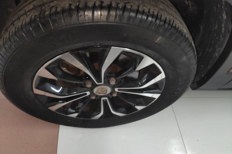 宝骏510 2017款 1.5L 手动豪华型车身外观6007