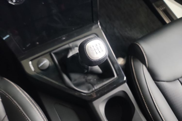 五菱汽车 五菱征程 2021款 1.5T 手动豪华型中控内饰18