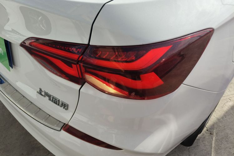 雪佛兰 科鲁泽 2020款 320 自动悦享版车身外观9