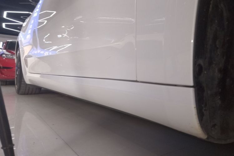 特斯拉 Model 3 2024款 高性能全轮驱动版局部细节9001