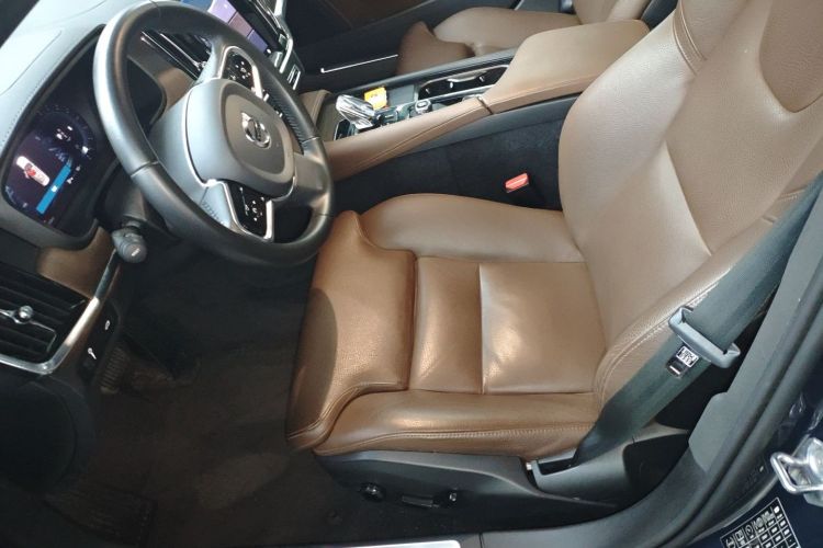 沃尔沃S90 2022款 B5 智远豪华版中控内饰19