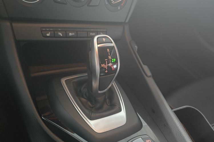 宝马X1 2015款 sDrive18i 时尚晋级版局部细节18