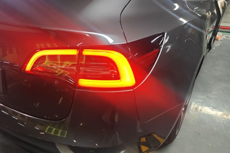 特斯拉 Model 3(进口) 2019款 长续航后驱版车身外观9