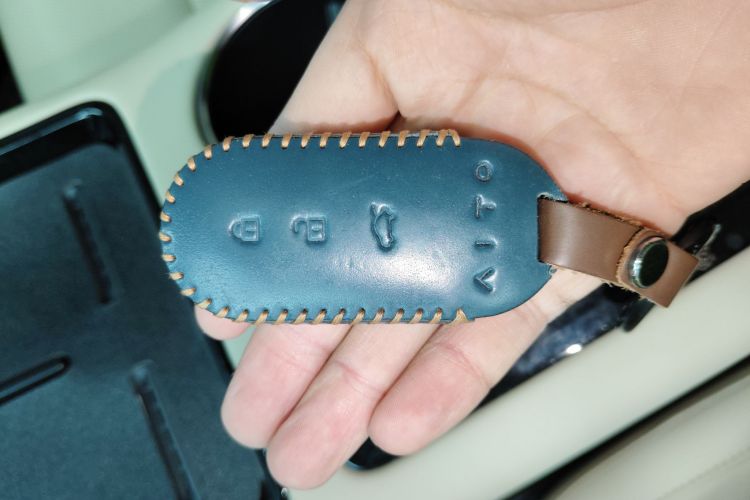 鸿蒙智行 问界M5 2022款 纯电四驱性能版中控内饰7001