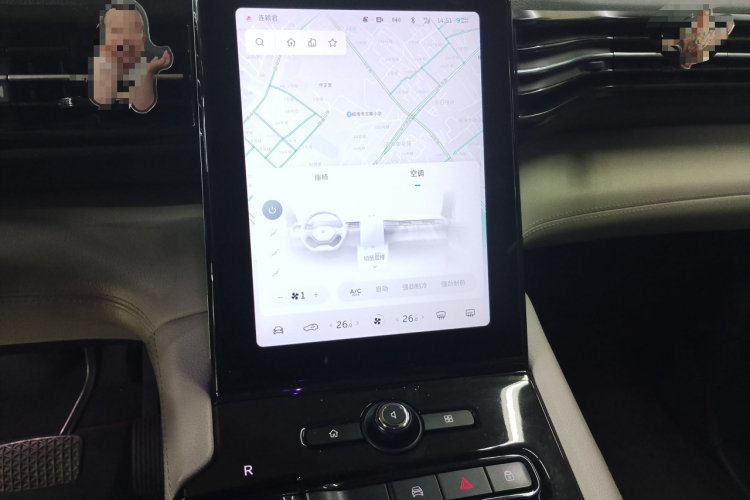 蔚来ES8 2018款 355KM 基准版 七座版中控内饰16