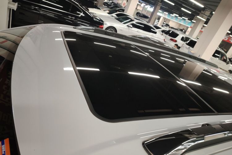 Jeep 大指挥官 2018款 2.0T 四驱臻享版 国V局部细节57