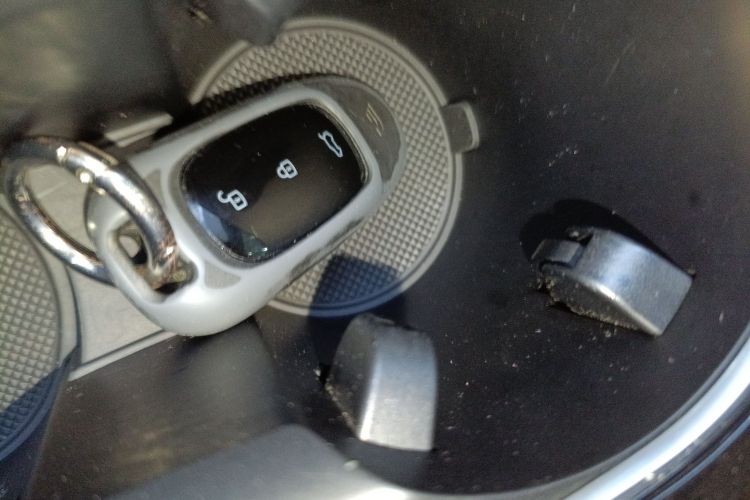 理想汽车 理想ONE 2021款 增程6座版中控内饰11