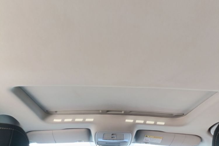 荣威i5 2019款 1.5L 手动4G互联领豪旗舰版中控内饰22