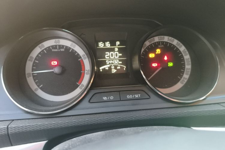 斯柯达 柯米克 2018款 1.5L 自动舒适版 国VI中控内饰15