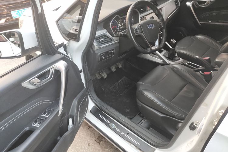 吉利汽车 远景X3 2017款 1.5L 手动精英型中控内饰7003