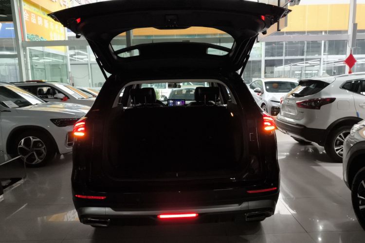 哈弗H6 2023款 国潮版 1.5T 自动都市版机舱底盘23