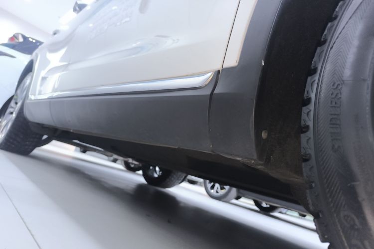 红旗HS5 2019款 2.0T 智联旗享四驱版局部细节9001