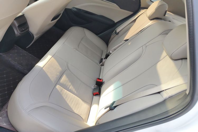 别克 英朗 2019款 15T 双离合互联精英型 国V中控内饰21