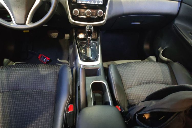 日产 骐达TIIDA 2016款 1.6L CVT智行版中控内饰18