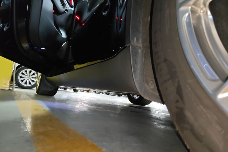 特斯拉 Model Y 2021款 标准续航后驱版局部细节9002