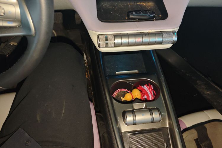 比亚迪 海豚 2021款 405km 时尚版中控内饰18