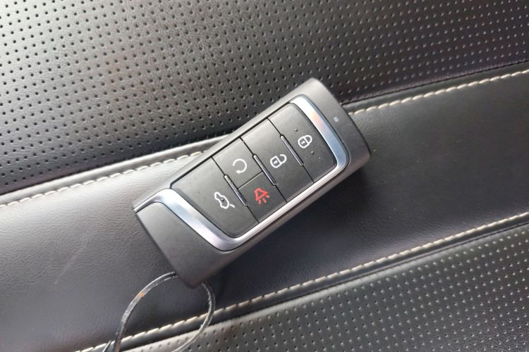 广汽传祺 传祺M6 2023款 PRO 270T DCT尊贵版中控内饰11