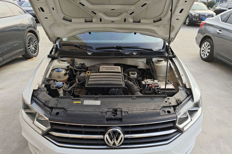 大众 宝来 2018款 1.5L 自动时尚型机舱底盘24