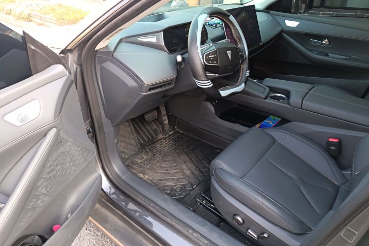 深蓝汽车 深蓝SL03 2022款 1.5L 1200增程版中控内饰20