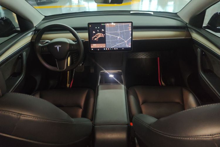 特斯拉 Model Y 2021款 标准续航后驱版中控内饰12