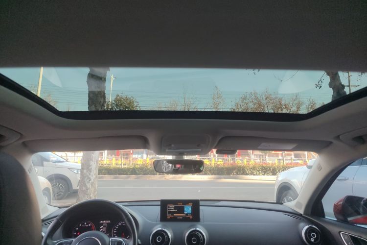 奥迪A3 2016款 Limousine 35 TFSI 风尚型中控内饰22