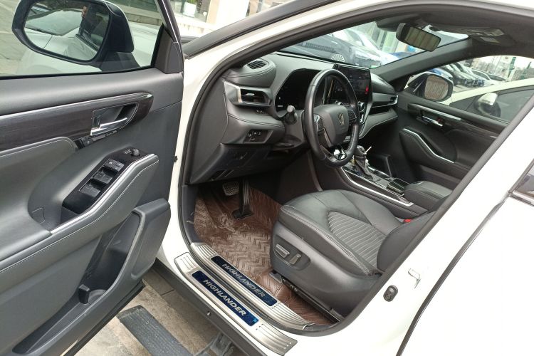 丰田 皇冠陆放 2021款 2.5L HEV四驱尊贵版中控内饰20