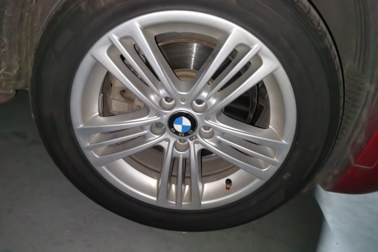 宝马X4 2016款 xDrive20i M运动型车身外观10