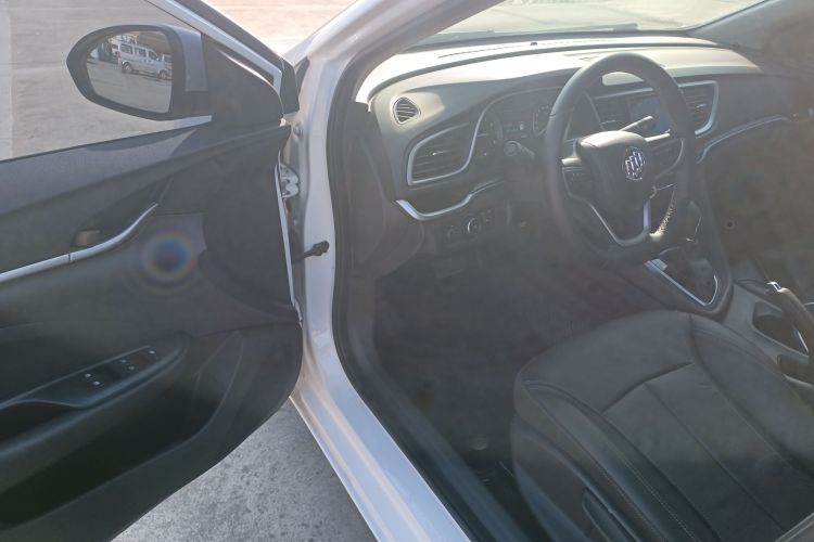 别克 英朗 2019款 18T 自动互联精英型 国VI中控内饰20