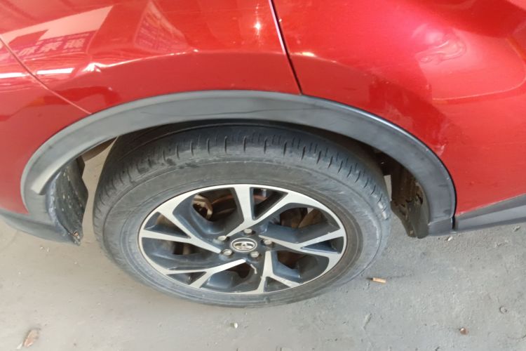 丰田C-HR 2018款 2.0L 领先版 国V车身外观6008