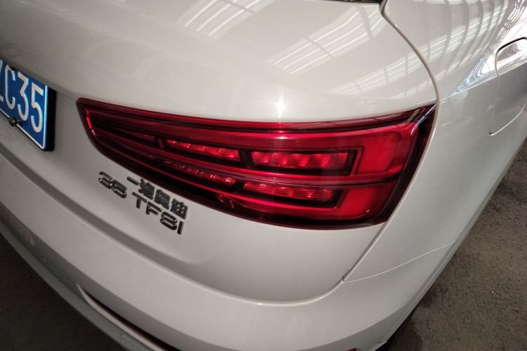 奥迪Q3 2018款 30周年年型 35 TFSI 时尚型车身外观6006