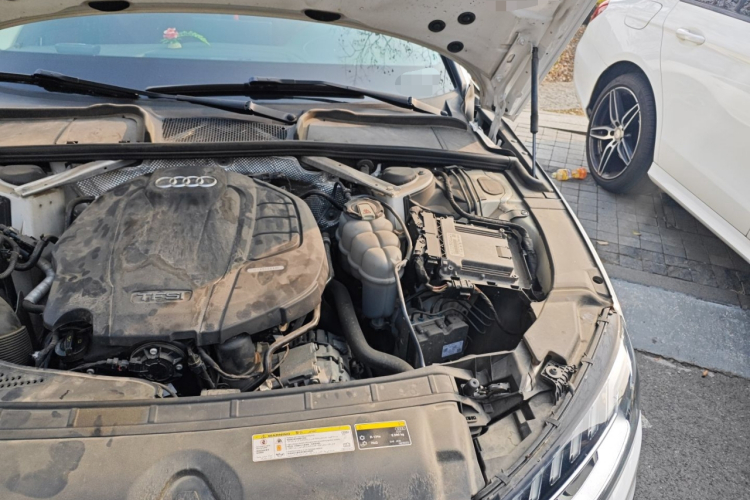 奥迪A4L 2020款 40 TFSI 豪华动感型局部细节9007